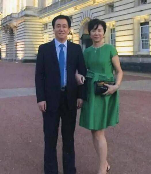 少妇在美国被黑人调教成奴